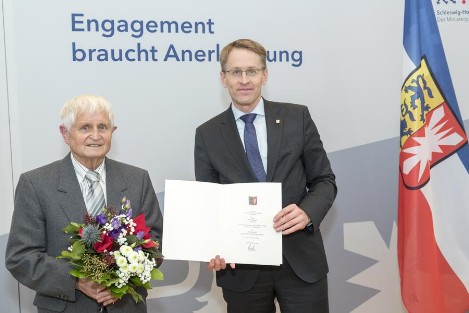 Horst Eggert mit MP Daniel Günther