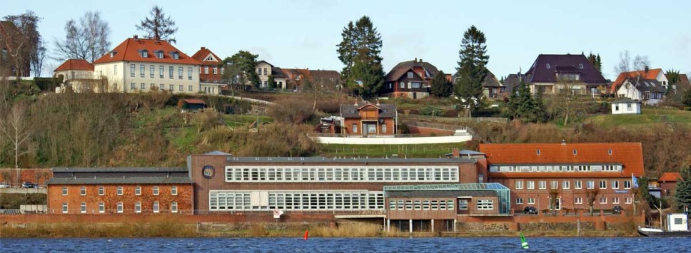 Lauenburg, Haus Elbstraße 2, ehem. Zündholzfabrik an der Elbe